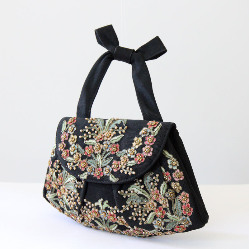 "Pearl Embroidered Florals" Vintage 1940's Floral & Beaded Embellished Wristlet Bag