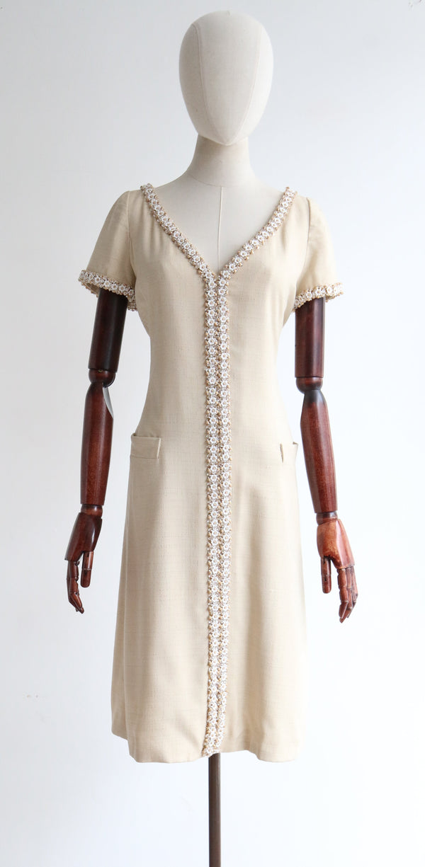 "Beaded Daisies & Linen" Vintage 1960's Beaded Malcolm Star Linen Dress UK 14-16 US 10-12