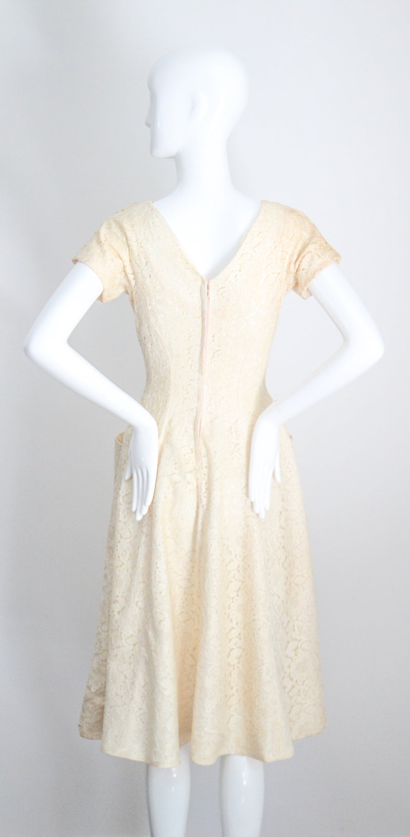 "Buttercream Lace" Vintage 1940's Cream Lace Dress UK 8-10 US 4-6