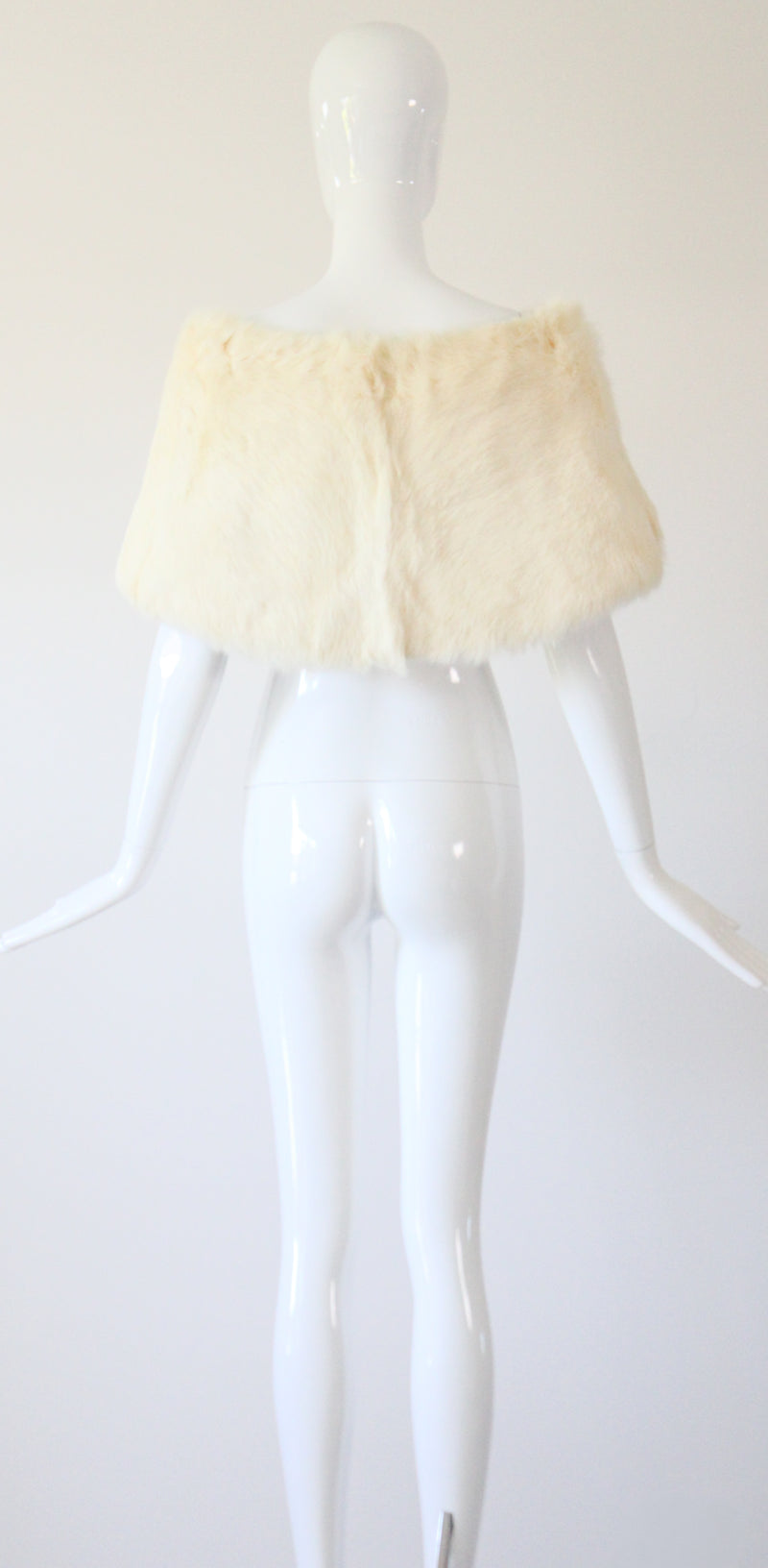 "Cream Coney" Vintage 1950's Cream Coney Evening Shawl UK 10-12 US 6-8