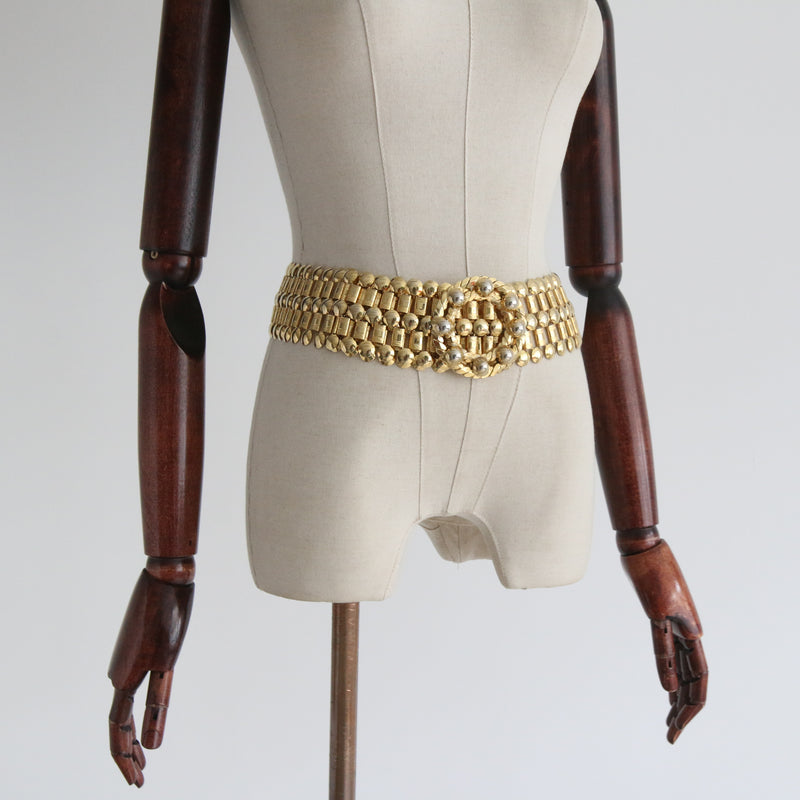 "Interlocking Gold" Vintage 1960's Gold Statement Belt UK 14 US 10