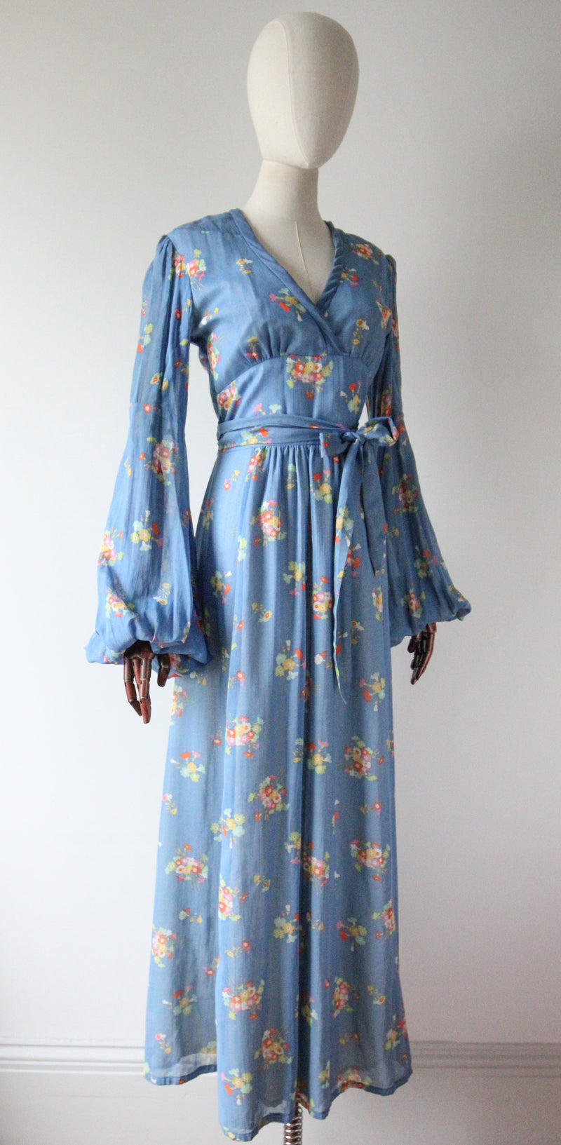 "Sky Blue Florals" Vintage 1970's Sky Blue Floral Print Dress UK 8 US 4