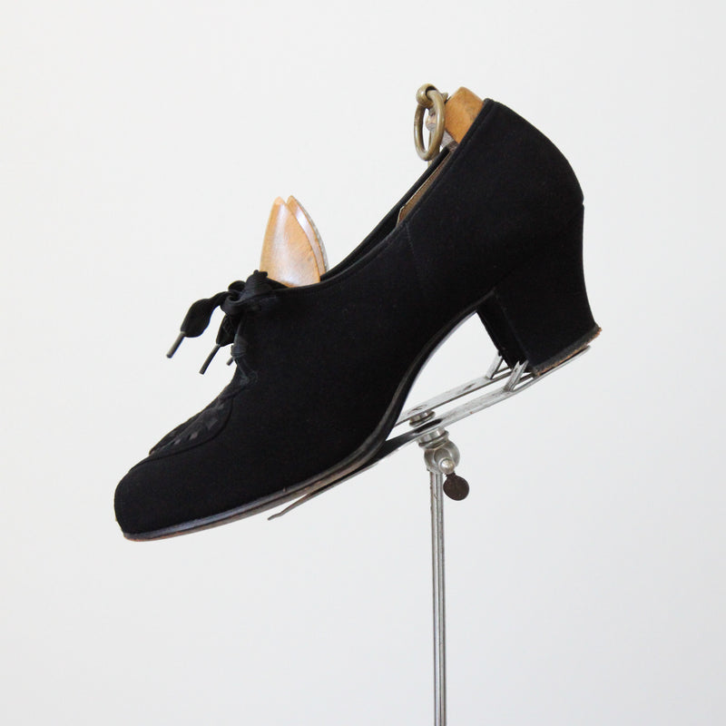"Ribbon Stitches" Vintage 1940's Black Suede Lace Up Peep Toe Heels UK 4 US 6 EU 37