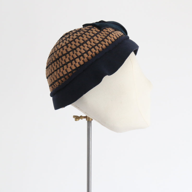 "Felt Lattice & Velvet" Vintage 1920's Felt & Velvet Cloche Hat