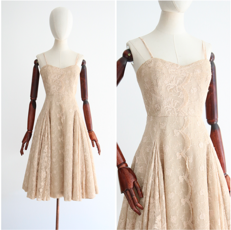 "Jasmine Trailing Florals" Vintage 1950's Floral Lace Dress UK 8 US 4