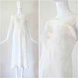 "Floral Lace Sweetheart" Vintage 1930's Floral Lace & Rayon Gown UK 8-10 US 4-6