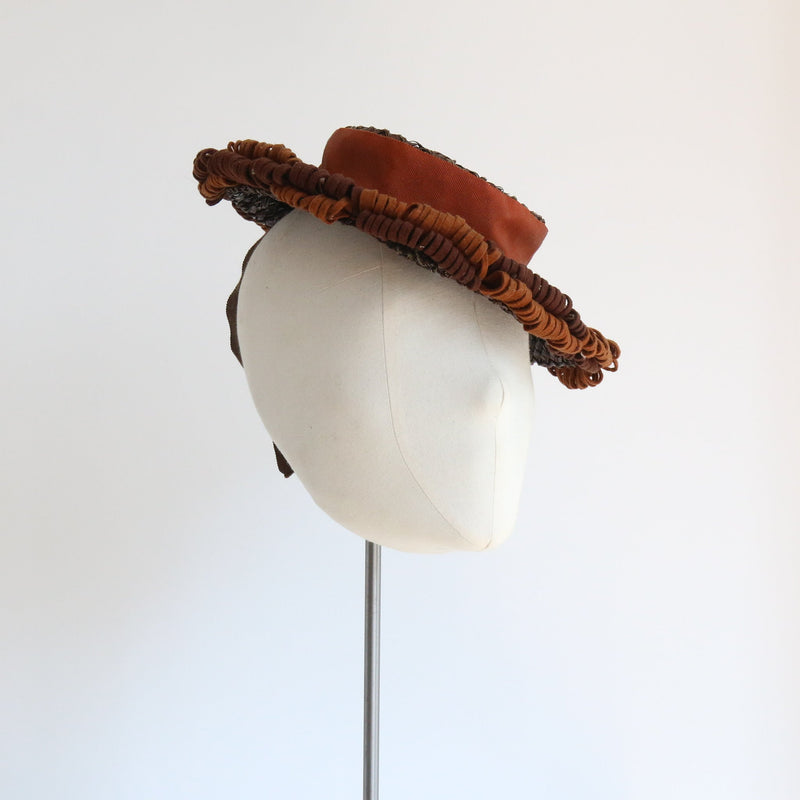 "Looped Felt Fringing" Vintage 1940's Straw & Felt Percher Hat