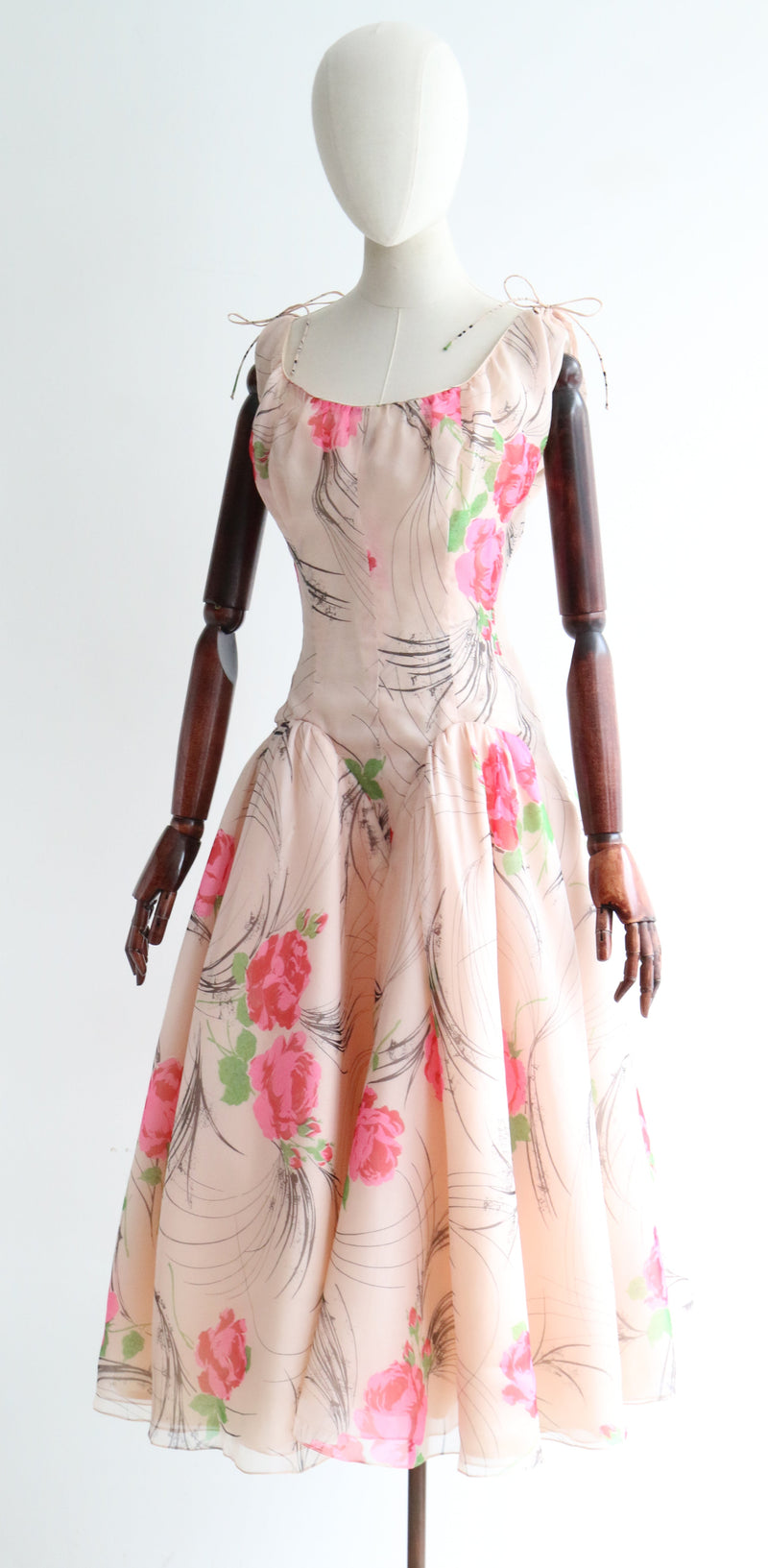 "Pointed Seams & Roses" Vintage 1950's Pointed Seam & Rose Print Dress UK 12 US 8