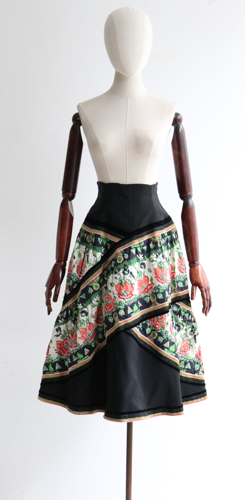 "Sequinned Blossoms" Vintage 1950's Faille & Velvet Sequin Embellished Skirt UK 6-8 US 2-4