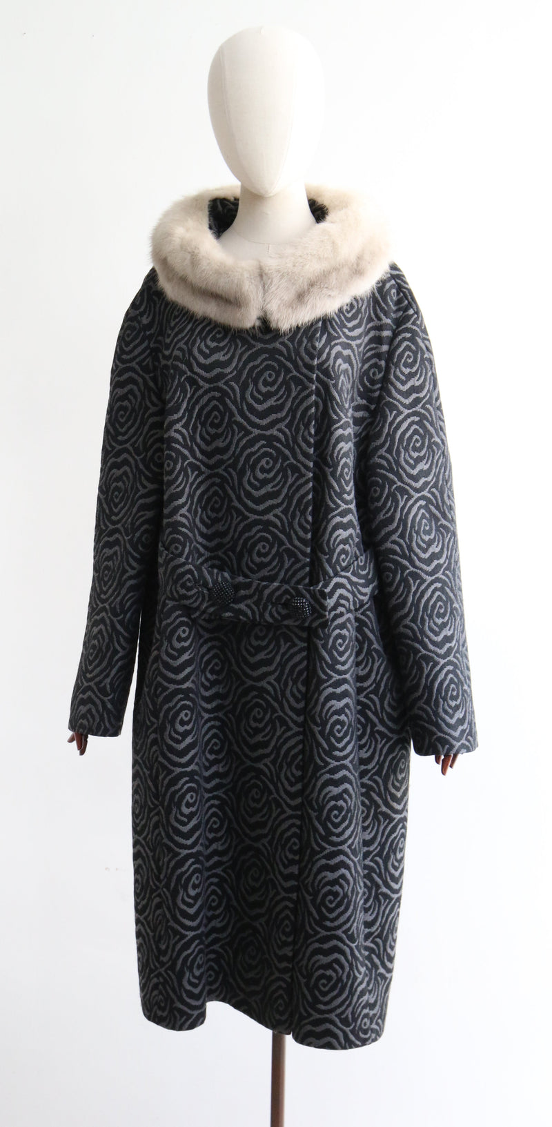 "Forever Roses" Vintage 1950's Grey & Black Rose Brocade Pattern Coat  UK 10-14 US 6-10