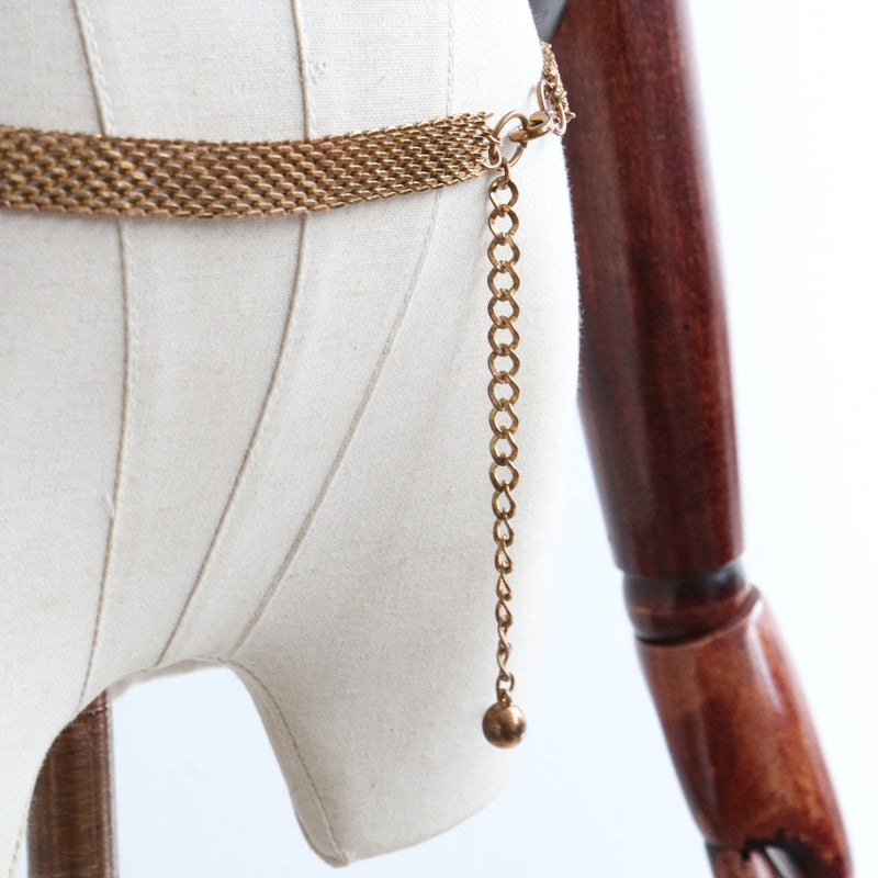 "Gold Metal Chain" Vintage 1960's Gold Metal Chain Belt 36 to 41 inches
