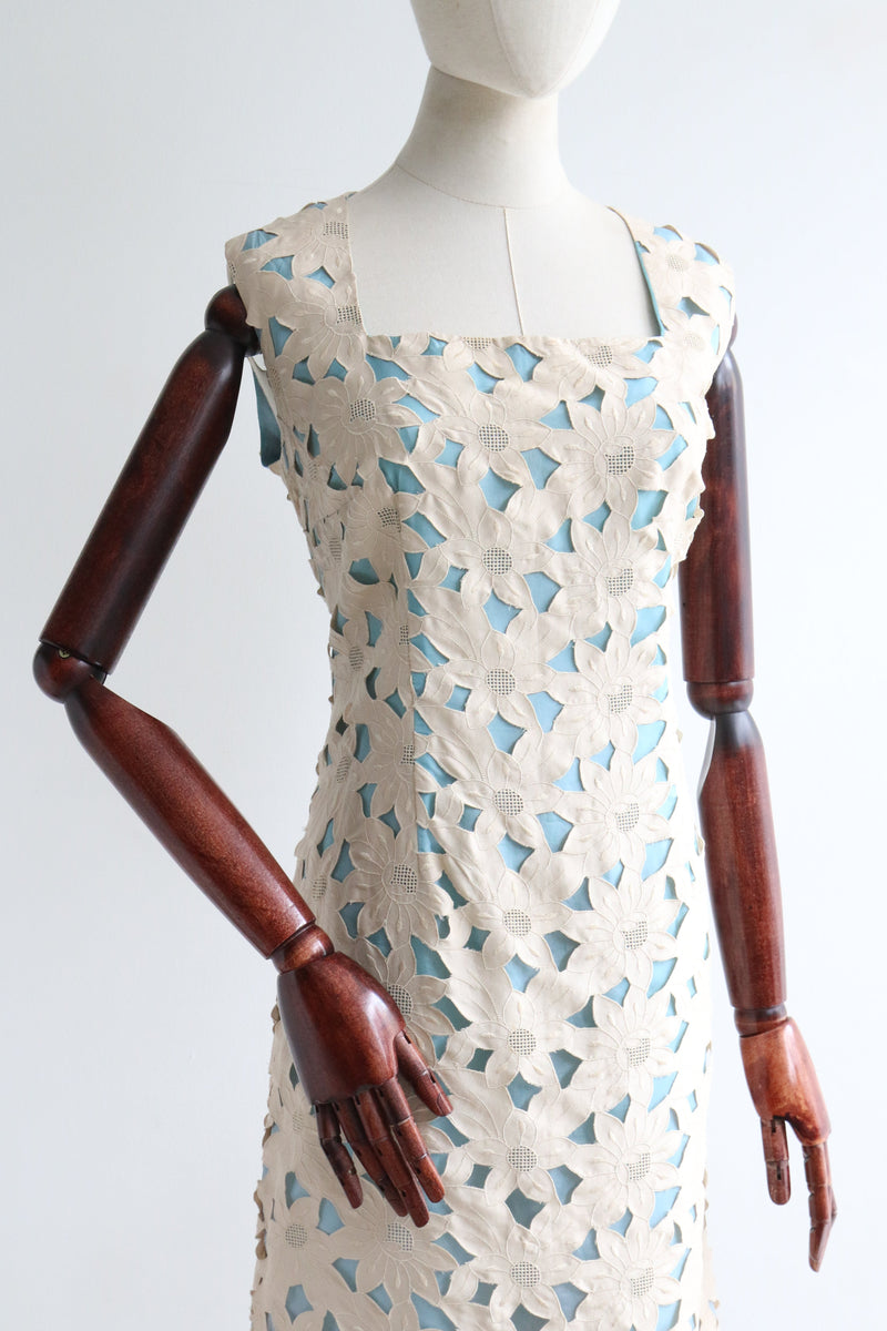 "Floral Embroidery Overlay" Vintage 1960's Stone & Sky Blue Floral Embroidery Dress UK 12-14 US 8-10