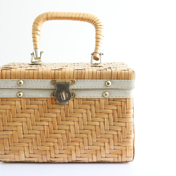 "Chevron Basket" Vintage 1950's Chevron Pattern Woven Box Bag