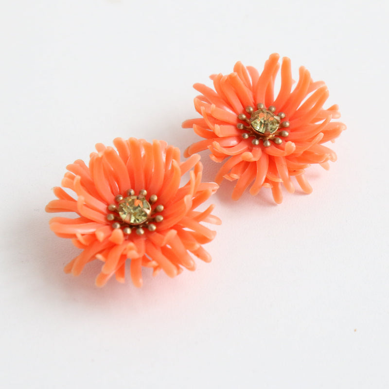 "Peach Daisies" Vintage 1960's Statement Floral Earrings