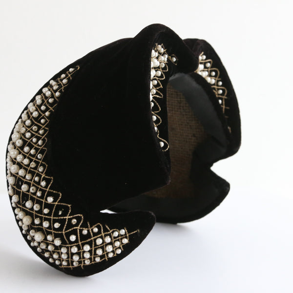 "Velvet & Pearls" Vintage 1940's Widows Peak Velvet Beaded Hat