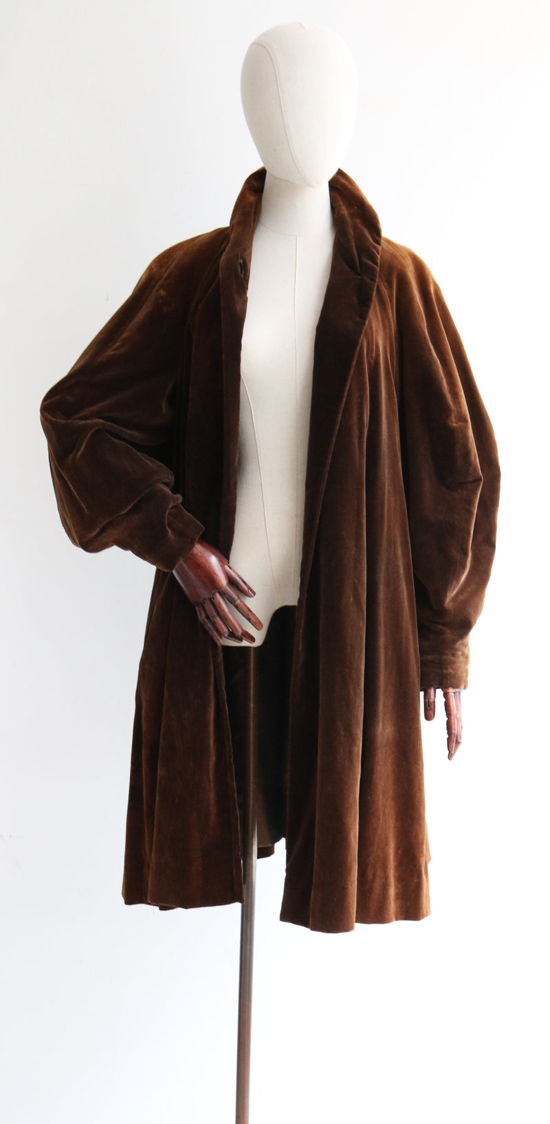"Velvet & Taffeta" Vintage 1950's Brown Velvet & Taffeta Swing Coat UK 10-14 US 6-10