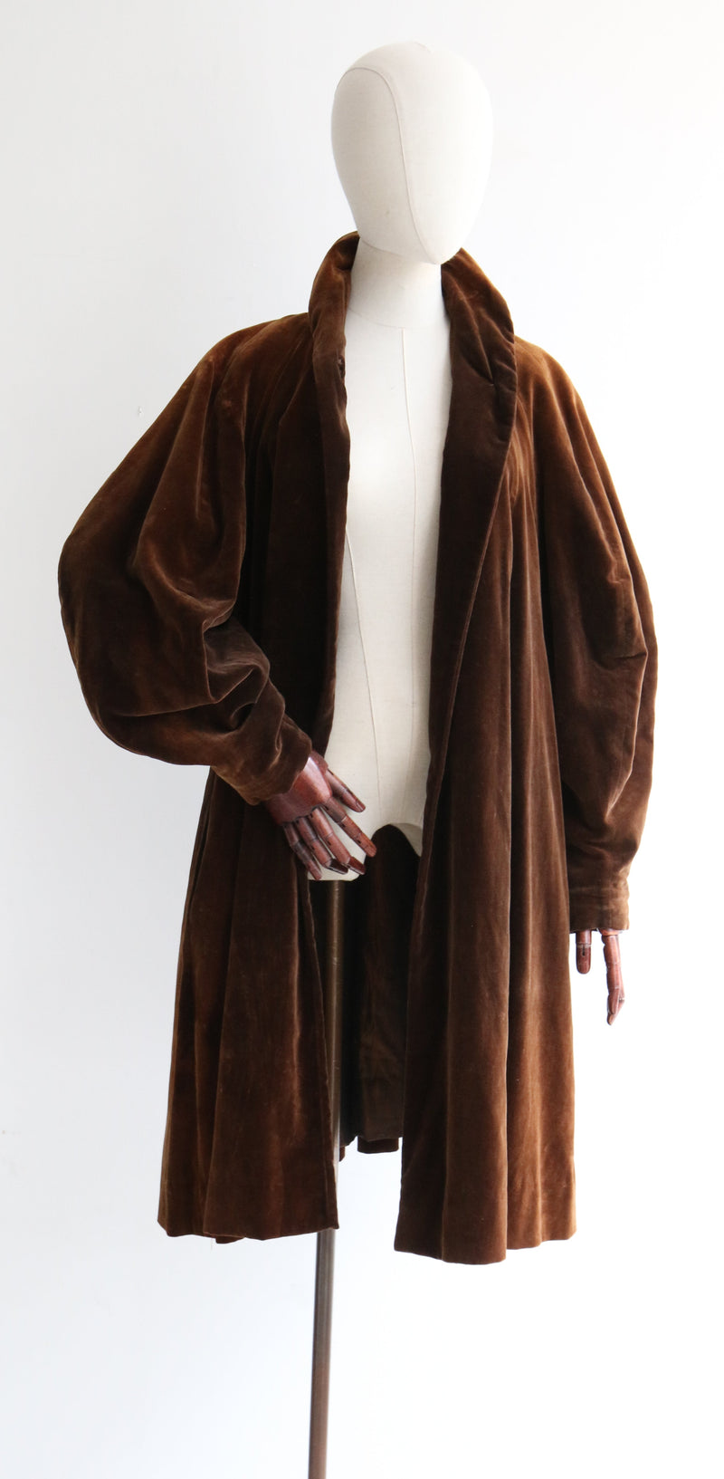 "Velvet & Taffeta" Vintage 1950's Brown Velvet & Taffeta Swing Coat UK 10-14 US 6-10