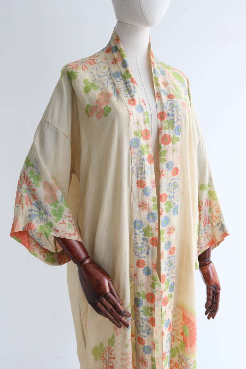 "Lanterns & Parasols" Vintage 1920's Pongee Silk Floral Robe UK 8-14 US 4-10