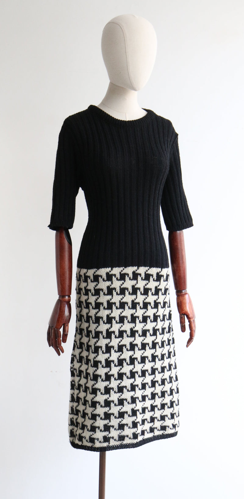 "Dogtooth Knit" Vintage 1960's Dogtooth Knitted Dress UK 12 US 8