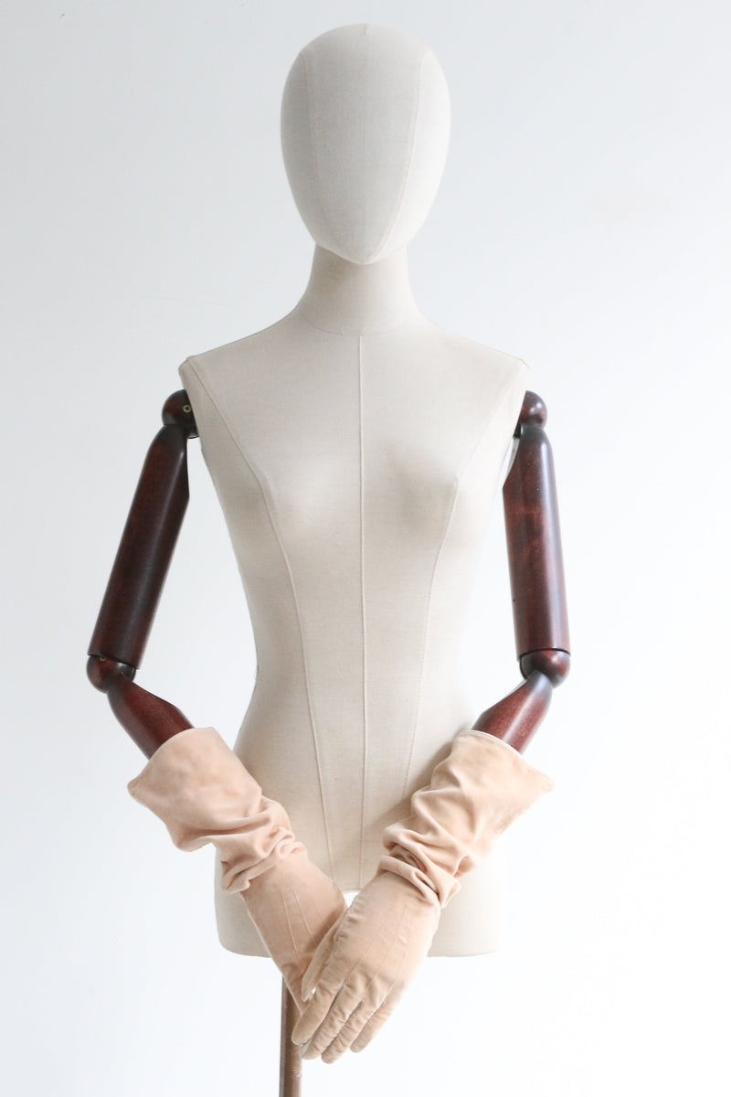 "Pillow Talk Velvet" Vintage 1930's Chanel Pink & Cream Velvet Gloves