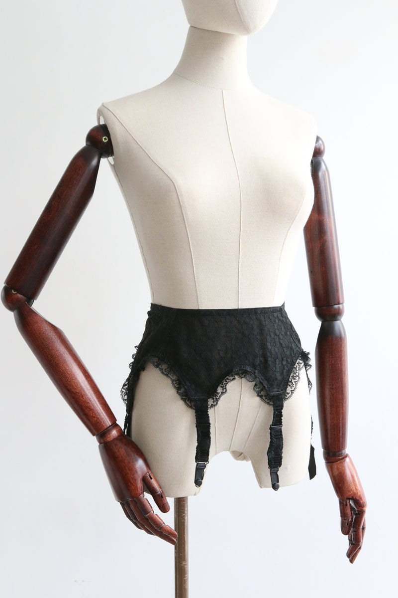 French Lace" Vintage 1950's French Black Lace Suspender Belt UK 8 US Willow Hilson Vintage French Lace" Vintage 1950's French Black Lace Suspender Belt UK 8 US Willow Hilson Vintage