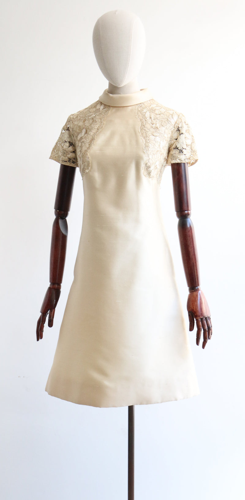 "Champagne Silk & Lace" Vintage 1960's Champagne Silk Dress UK 10 US 6