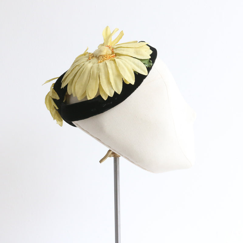 "Statement Yellow Daisies" Vintage 1950's Black Velvet & Daisy Bandeau Hat