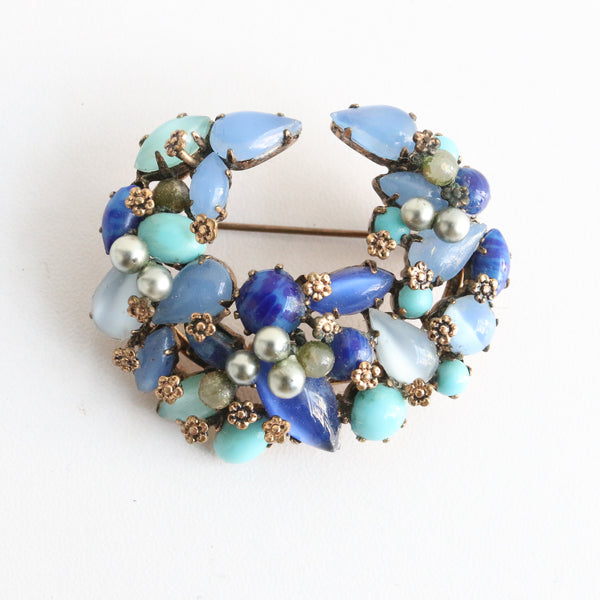 "Cabochons & Daisies" Vintage 1950's Cabochons Crescent Brooch