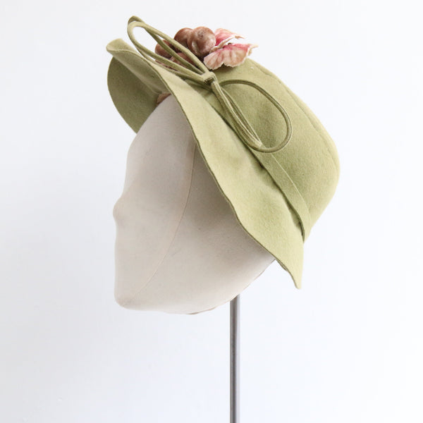 "Blush Silk Velvet & Green Felt" Vintage 1940's Green Felt & Silk Velvet Hat
