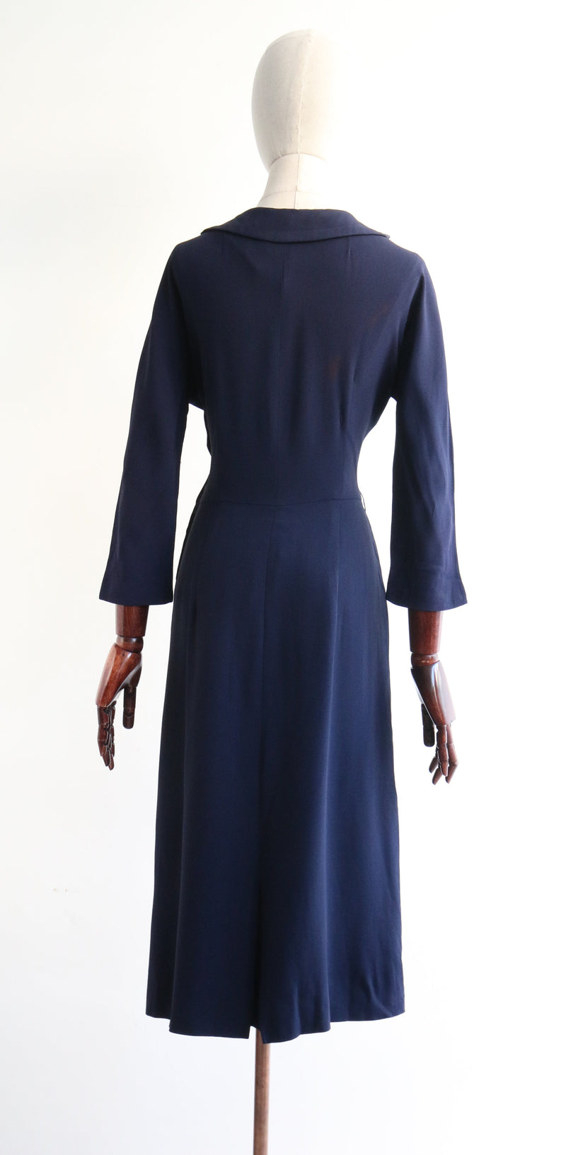Damson Button Accents" Vintage 1950's Crepe Silk Navy Dress UK 10 US Willow Hilson Vintage Damson Button Accents" Vintage 1950's Crepe Silk Navy Dress UK 10 US Willow Hilson Vintage