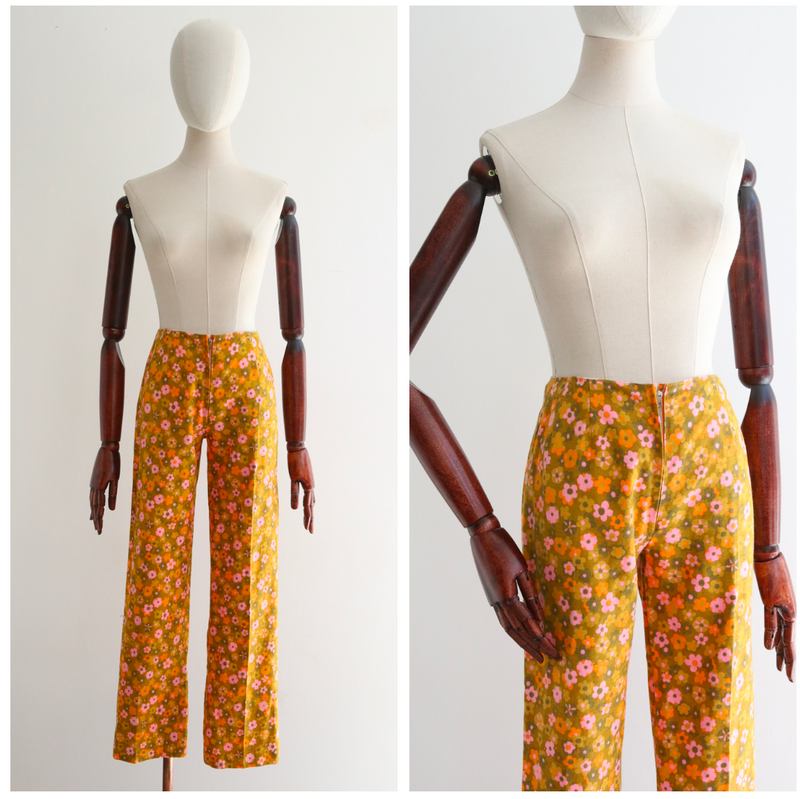 "Floral Views" Vintage 1960's Daisy Print Cotton Trousers UK 8-10 US 4-6