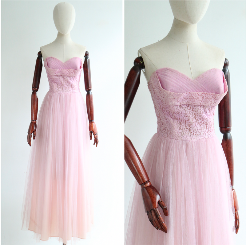"Lace & Tulle" Vintage 1950's Lilac Lace & Tulle Dress UK 6 US 2