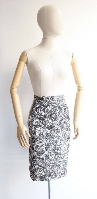“Ellen" Vintage 1950's Black & White Rose Print Wiggle Skirt UK 6