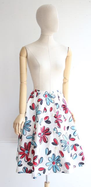 Vintage 1950's Skirt 1950's floral skirt 1950's novelty print skirt 1950's revival 1950's swing skirt 1950's flower print skirt 50's UK 8
